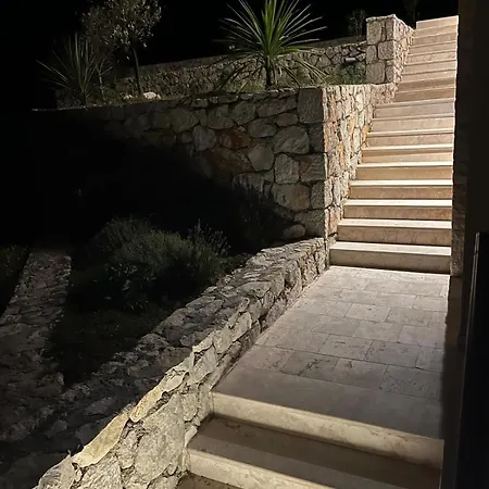 Family Vacation Rezevici Villa Budva